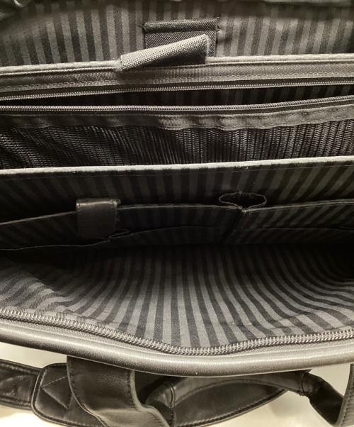 TUMI（トゥミ）TUMI (トゥミ) 拡張式レザービジネスバッグ ブラックの古着・服飾アイテム