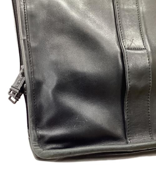 TUMI（トゥミ）TUMI (トゥミ) 拡張式レザービジネスバッグ ブラックの古着・服飾アイテム