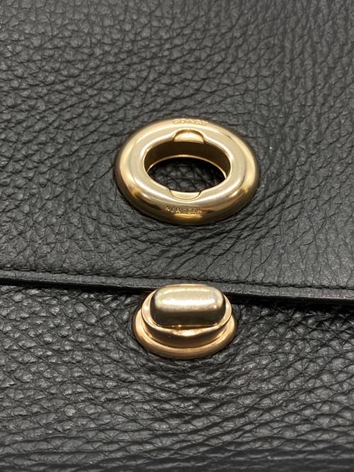 COACH（コーチ）COACH (コーチ) ペブルド レザー カーリー クロスボディー ブラックの古着・服飾アイテム