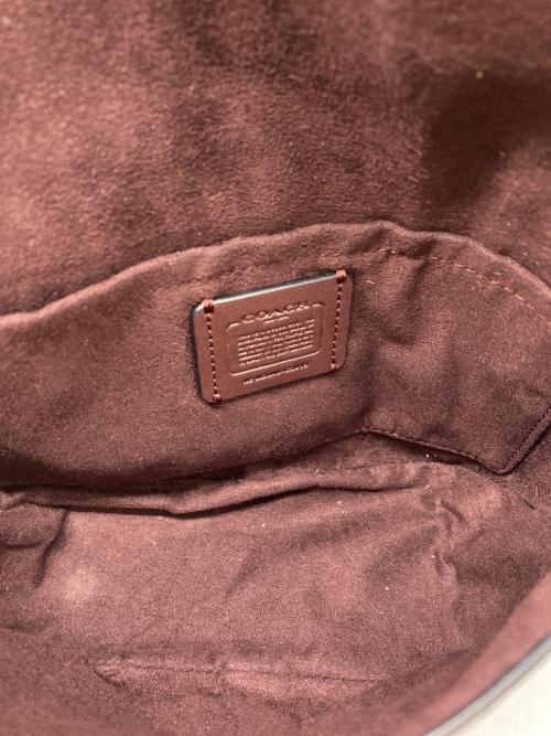COACH（コーチ）COACH (コーチ) ペブルド レザー カーリー クロスボディー ブラックの古着・服飾アイテム