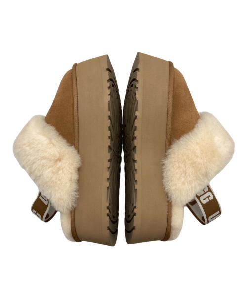 UGG（アグ）UGG (アグ) プラットフォームサンダル ベージュ サイズ:25㎝の古着・服飾アイテム