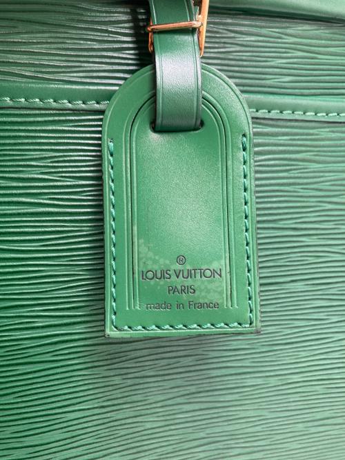 LOUIS VUITTON（ルイ ヴィトン）LOUIS VUITTON (ルイ ヴィトン) ハンドバッグ グリーンの古着・服飾アイテム