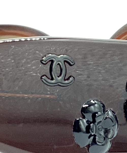 CHANEL（シャネル）CHANEL (シャネル) カメリア サングラス ブラウン サイズ:56□16の古着・服飾アイテム