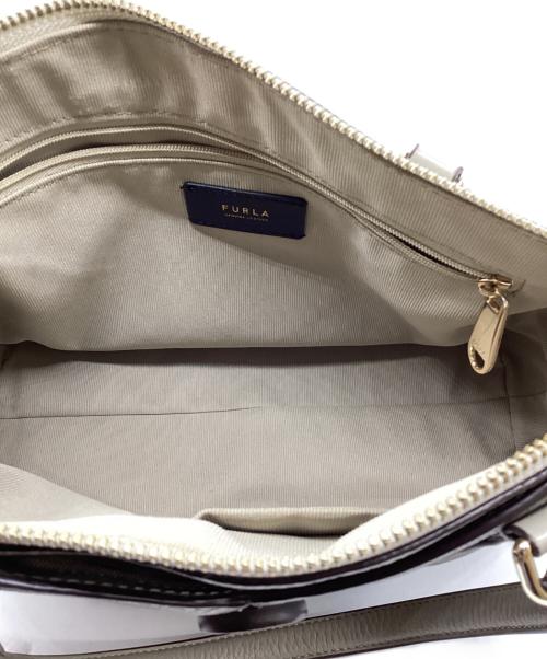 FURLA（フルラ）FURLA (フルラ) 2WAYショルダーバッグ ベージュの古着・服飾アイテム