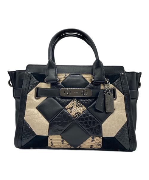 COACH（コーチ）COACH (コーチ) キルティングンドバッグ ブラックの古着・服飾アイテム