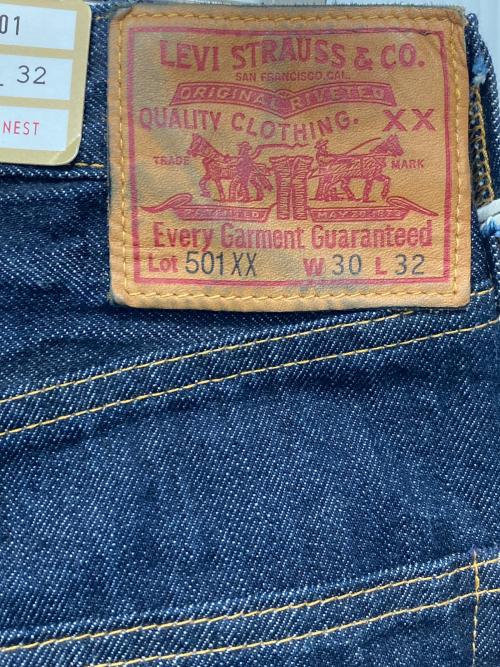LEVI'S VINTAGE CLOTHING（リーバイス ビンテージ クロージング）LEVI'S VINTAGE CLOTHING (リーバイス ビンテージ クロージング) 501XX デニムパンツ インディゴ サイズ:W30の古着・服飾アイテム