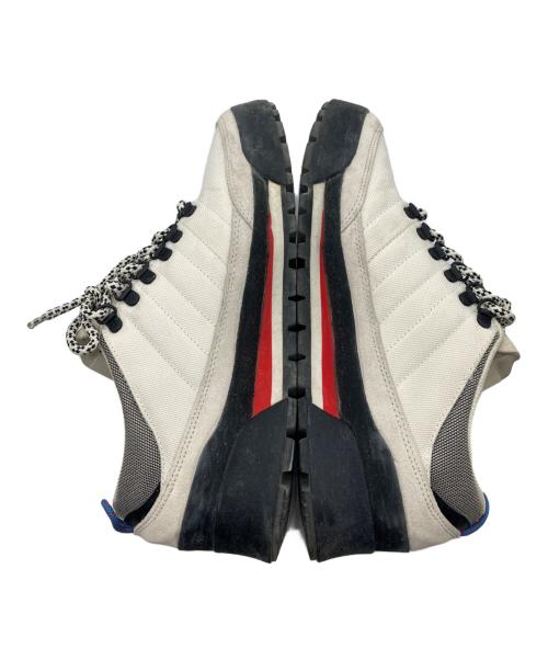 adidas（アディダス）adidas (アディダス) スニーカー ホワイト サイズ:26.5cmの古着・服飾アイテム