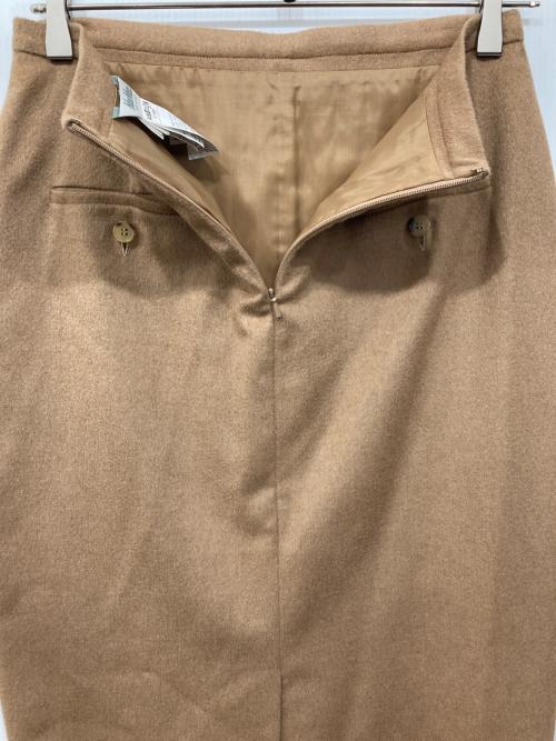 MaxMara（マックスマーラ）MaxMara (マックスマーラ) フリンジスカート ベージュ サイズ:40の古着・服飾アイテム