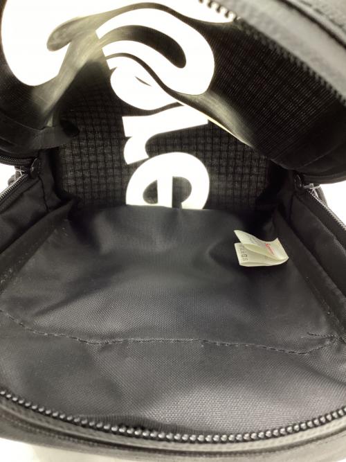 SUPREME（シュプリーム）SUPREME (シュプリーム) ショルダーバッグ ブラックの古着・服飾アイテム