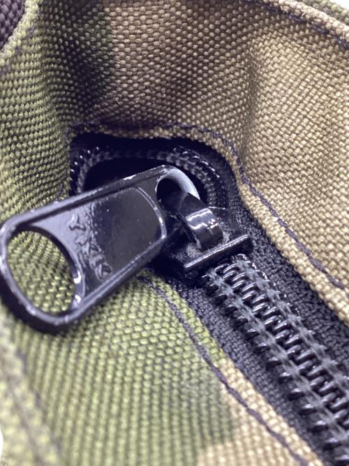 Herve Chapelier（エルベシャプリエ）Herve Chapelier (エルベシャプリエ) 舟型ミニショルダーバッグ カーキの古着・服飾アイテム
