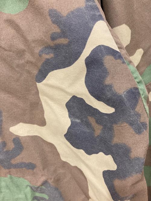 US ARMY（ユーエスアーミー）US ARMY (ユーエスアーミー) ウッドランドカモパーカー カーキ サイズ:Sの古着・服飾アイテム