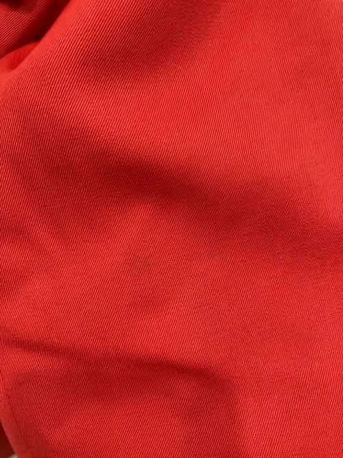 Yves Saint Laurent（イヴサンローラン）Yves Saint Laurent (イヴサンローラン) 金釦ノーカラージャケット レッド サイズ:36の古着・服飾アイテム