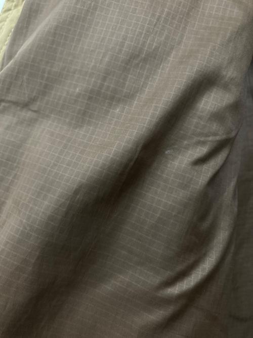 Columbia（コロンビア）Columbia (コロンビア) カモ柄中綿ジャケット ベージュ サイズ:XLの古着・服飾アイテム