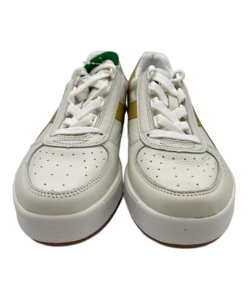 DIADORA（ディアドラ）DIADORA (ディアドラ) スニーカー ホワイト×ゴールド サイズ:26.5cm 未使用品の古着・服飾アイテム