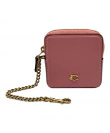 COACH（コーチ）の古着「チェーン付き スクエア コインケース」｜ピンク