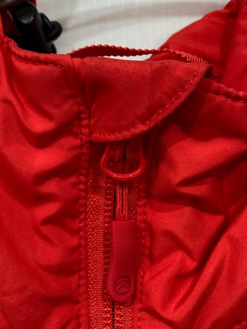 stussy（ステューシー）stussy (ステューシー) フーデッドジャケット レッド サイズ:Mの古着・服飾アイテム