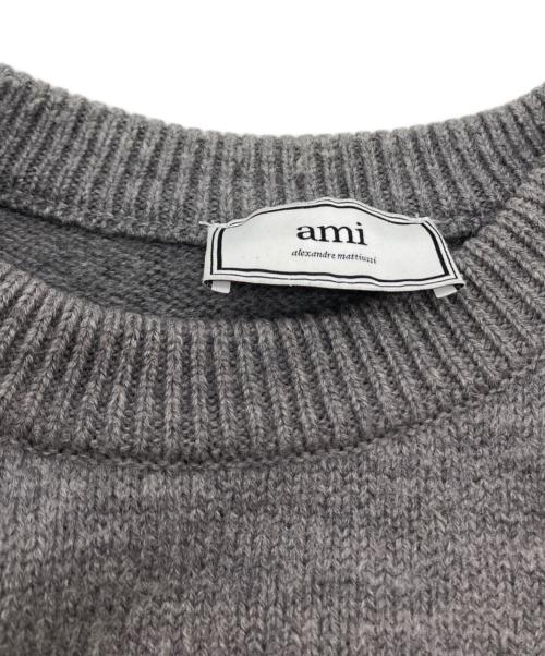 AMI Alexandre Mattiussi（アミアレクサンドルマテュッシ）AMI Alexandre Mattiussi (アミアレクサンドルマテュッシ) ハートロゴ クルーネック ニット グレー サイズ:Mの古着・服飾アイテム