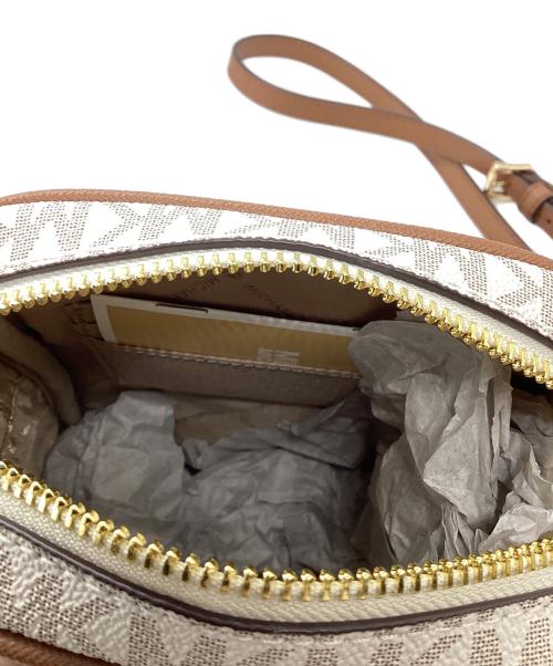 MICHAEL KORS（マイケルコース）MICHAEL KORS (マイケルコース) シグネチャーミニショルダーバッグ ホワイト 未使用品の古着・服飾アイテム