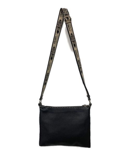 FENDI（フェンディ）FENDI (フェンディ) ショルダーバッグ ブラックの古着・服飾アイテム