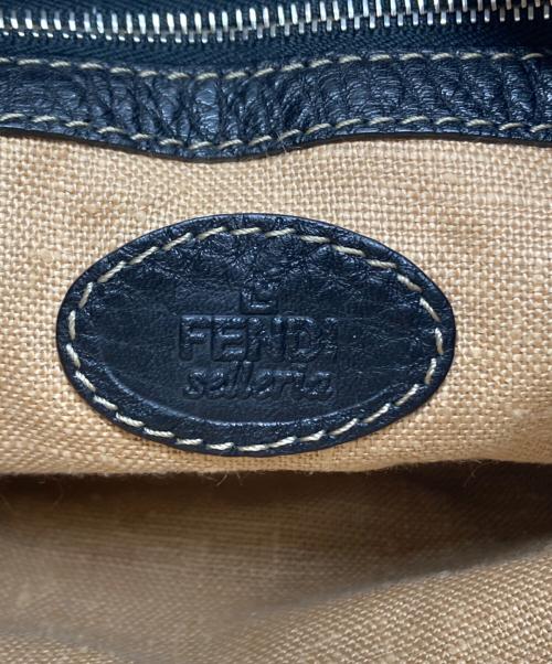 FENDI（フェンディ）FENDI (フェンディ) ショルダーバッグ ブラックの古着・服飾アイテム