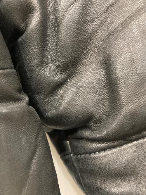 AVIREX（アヴィレックス）AVIREX (アヴィレックス) シープレザー ダウンジャケット ブラック サイズ:Mの古着・服飾アイテム