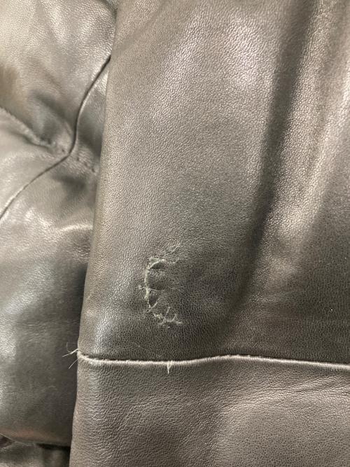 AVIREX（アヴィレックス）AVIREX (アヴィレックス) シープレザー ダウンジャケット ブラック サイズ:Mの古着・服飾アイテム