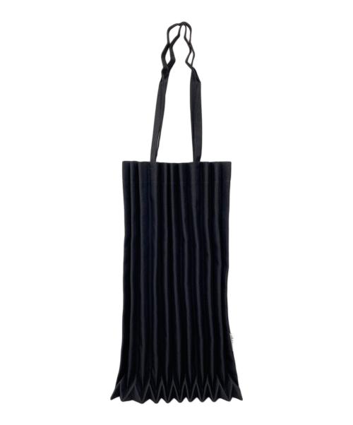 me ISSEY MIYAKE（ミーイッセイ ミヤケ）me ISSEY MIYAKE (ミーイッセイ ミヤケ) トートバッグ ブラックの古着・服飾アイテム