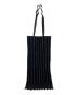 me ISSEY MIYAKE（ミーイッセイ ミヤケ）の古着「トートバッグ」｜ブラック
