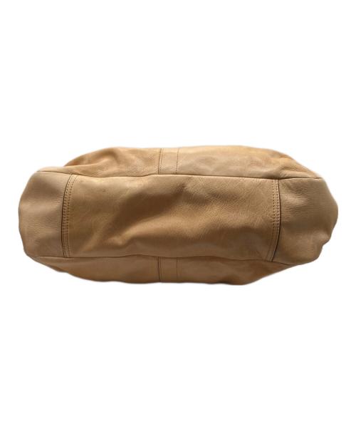 COACH（コーチ）COACH (コーチ) エルゴ プリーテッド サッチェル ベージュの古着・服飾アイテム