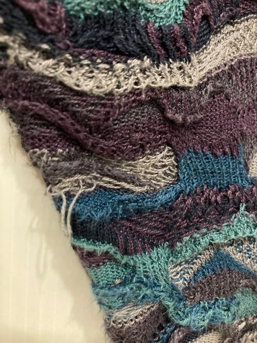 Coogi（クージー）Coogi (クージー) 3Dニットジャガードカーディガン ブルー×パープル サイズ:Sの古着・服飾アイテム