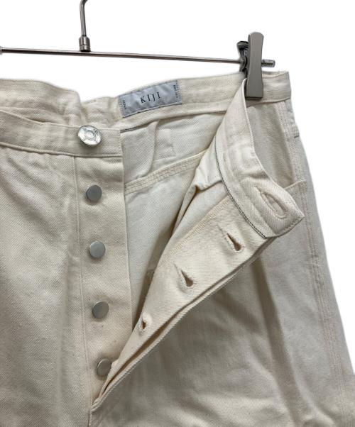 KIJI（キジ）KIJI (キジ) バギーペインターデニムパンツ ホワイト サイズ:5の古着・服飾アイテム