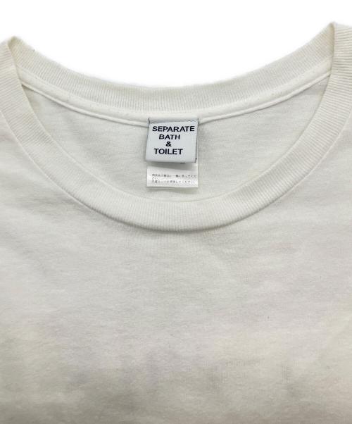 SEPARATE BATH & TOILET（セパレートバス トイレット）SEPARATE BATH & TOILET (セパレートバス トイレット) KEN KAGAMI (ケンカガミ) Tシャツ ホワイト サイズ:XLの古着・服飾アイテム