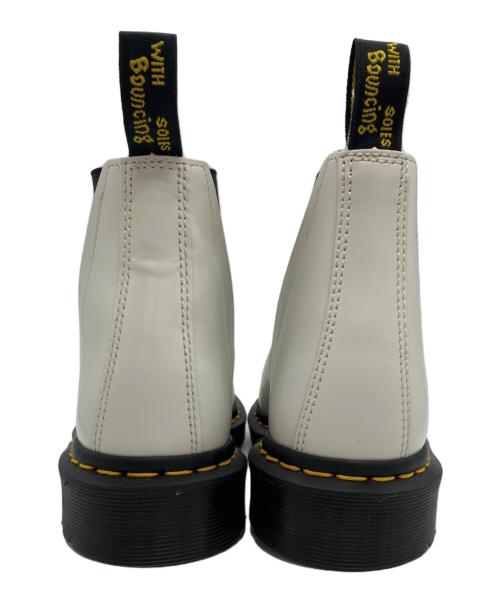 Dr.Martens（ドクターマーチン）Dr.Martens (ドクターマーチン) BIANKA チェルシーブーツ ホワイト サイズ:UK 5の古着・服飾アイテム