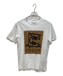COACH（コーチ）の古着「グラフィックプリント Tシャツ」｜ホワイト