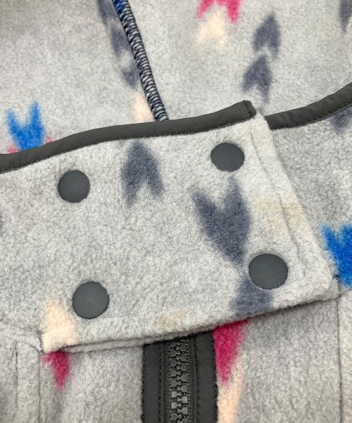 Patagonia（パタゴニア）Patagonia (パタゴニア) シンチラフリース　ポンチョ　Light Weight Synchilla Poncho グレー サイズ:Mの古着・服飾アイテム