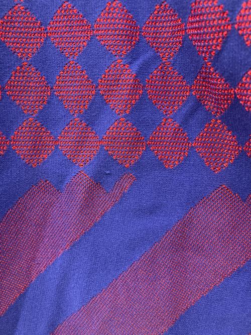 PLEATS PLEASE（プリーツプリーズ）PLEATS PLEASE (プリーツプリーズ) サイケ柄ロングスリーブカットソー レッド×ネイビー サイズ:34の古着・服飾アイテム