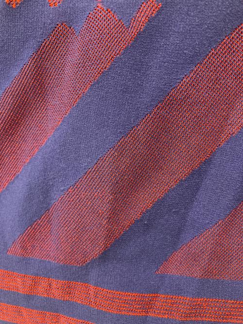 PLEATS PLEASE（プリーツプリーズ）PLEATS PLEASE (プリーツプリーズ) サイケ柄ロングスリーブカットソー レッド×ネイビー サイズ:34の古着・服飾アイテム