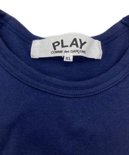 PLAY COMME des GARCONS（プレイコムデギャルソン）PLAY COMME des GARCONS (プレイコムデギャルソン) ロゴワッペンTシャツ ネイビー サイズ:XLの古着・服飾アイテム