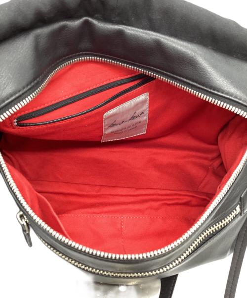 kawa-kawa（カワカワ）kawa-kawa (カワカワ) ビッグボタン レザーショルダーバッグ ブラックの古着・服飾アイテム