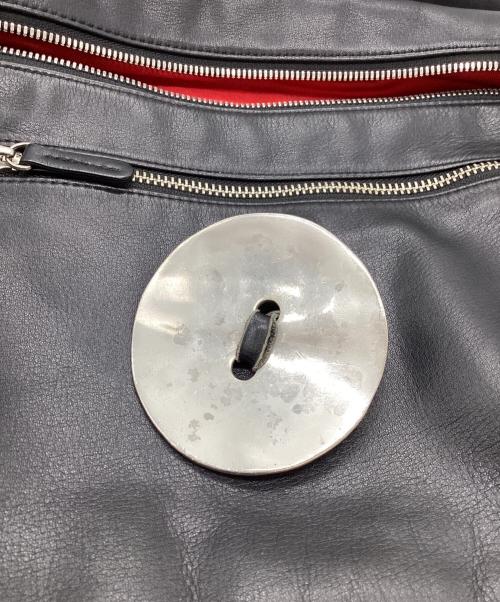 kawa-kawa（カワカワ）kawa-kawa (カワカワ) ビッグボタン レザーショルダーバッグ ブラックの古着・服飾アイテム