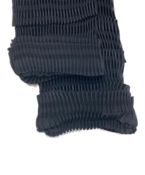 ISSEY MIYAKE（イッセイミヤケ）ISSEY MIYAKE (イッセイミヤケ) プリーツカーディガン ブラック サイズ:SIZE 2の古着・服飾アイテム