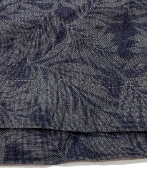 me ISSEY MIYAKE（ミーイッセイ ミヤケ）me ISSEY MIYAKE (ミーイッセイ ミヤケ) カリフラワー切替ノースリーブトップス グレー サイズ:FREEの古着・服飾アイテム