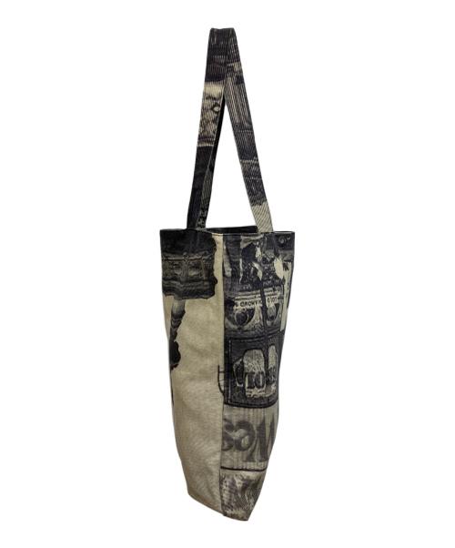 Vivienne Westwood（ヴィヴィアンウエストウッド）Vivienne Westwood (ヴィヴィアンウエストウッド) プリントトートバッグ ブラックの古着・服飾アイテム