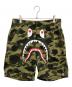 A BATHING APE（ア ベイシング エイプ）の古着「シャークプリントスウェットハーフパンツ　ショートパンツ」｜グリーン