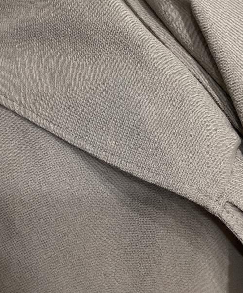 kurashi&trips publishing（クラシアンドトリップス パブリッシング）kurashi&trips publishing (クラシアンドトリップス パブリッシング) 北欧、暮らしの道具店 香奈子さんとつくった着回し頼れるコート カーキ サイズ:FREEの古着・服飾アイテム