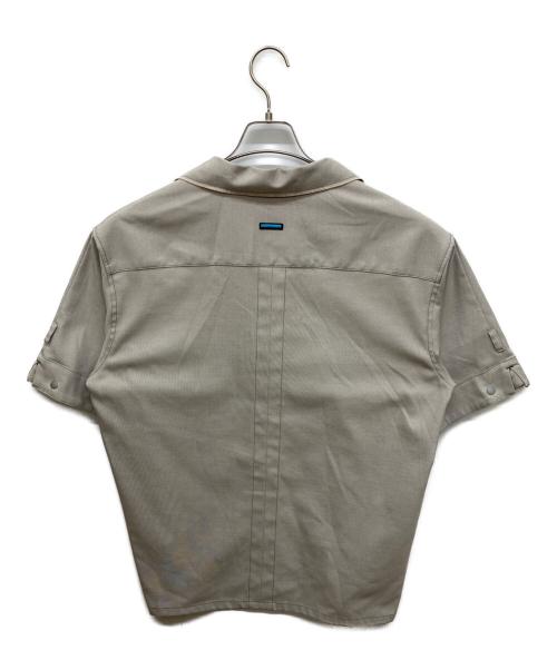 MUZE（ミューズ）MUZE (ミューズ) MULTI SHARK SHORT SLEEVE SHIRT グレー サイズ:1の古着・服飾アイテム