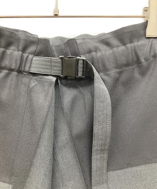 me ISSEY MIYAKE（ミーイッセイ ミヤケ）me ISSEY MIYAKE (ミーイッセイ ミヤケ) プレスプリーツプリントワイドパンツ ブラック サイズ:FREEの古着・服飾アイテム