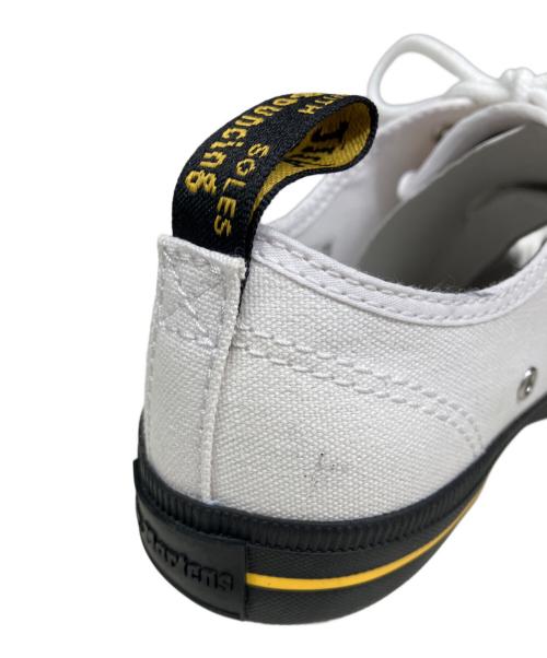 Dr.Martens（ドクターマーチン）Dr.Martens (ドクターマーチン) スニーカー ホワイト サイズ:23.5の古着・服飾アイテム
