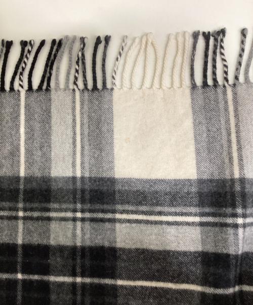 green label relaxing（グリーンレーベルリラクシング）green label relaxing (グリーンレーベルリラクシング) JOHNSTONS OF ELGIN (ジョンストンズオブエルガン) チェックマフラー ブラック×ホワイトの古着・服飾アイテム