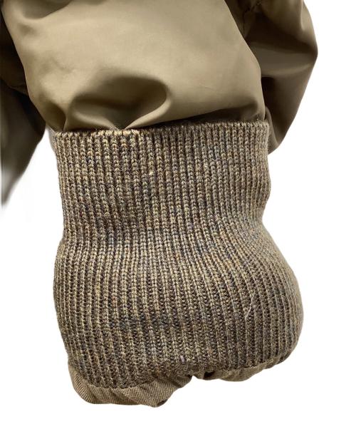 Vivienne Westwood RED LABEL（ヴィヴィアンウエストウッドレッドレーベル）Vivienne Westwood RED LABEL (ヴィヴィアンウエストウッドレッドレーベル) オーブボタンクロップドダウンジャケット ベージュ サイズ:2の古着・服飾アイテム